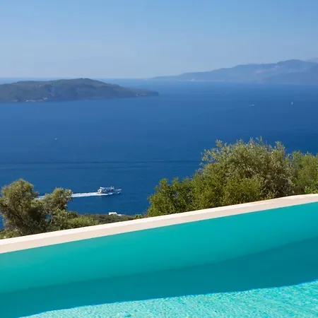 Evalin - Pretty Like At For Unforgettable Holidays فيلة