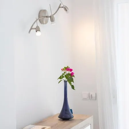 Evalin - Pretty Like At For Unforgettable Holidays فيلة