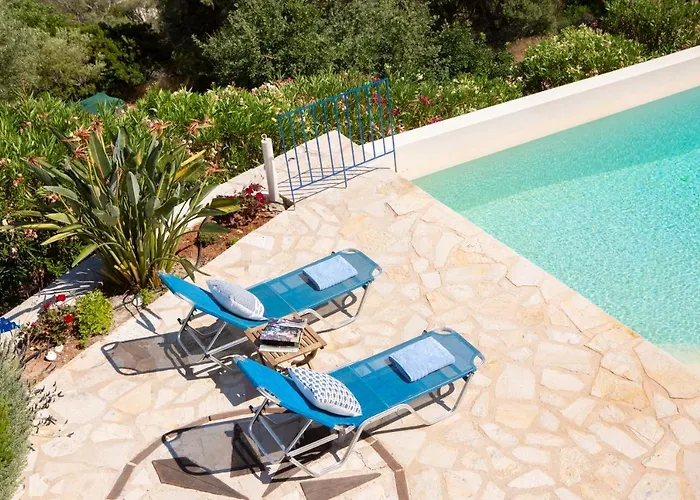 Evalin - Pretty Like At For Unforgettable Holidays