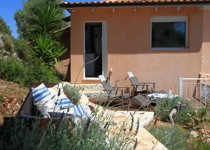 Evalin - Pretty Like At For Unforgettable Holidays