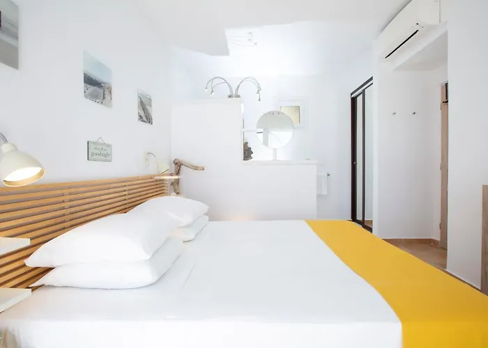 Evalin - Pretty Like At For Unforgettable Holidays *