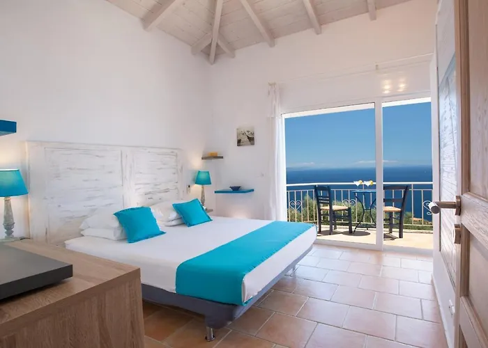 Evalin - Pretty Like At For Unforgettable Holidays *