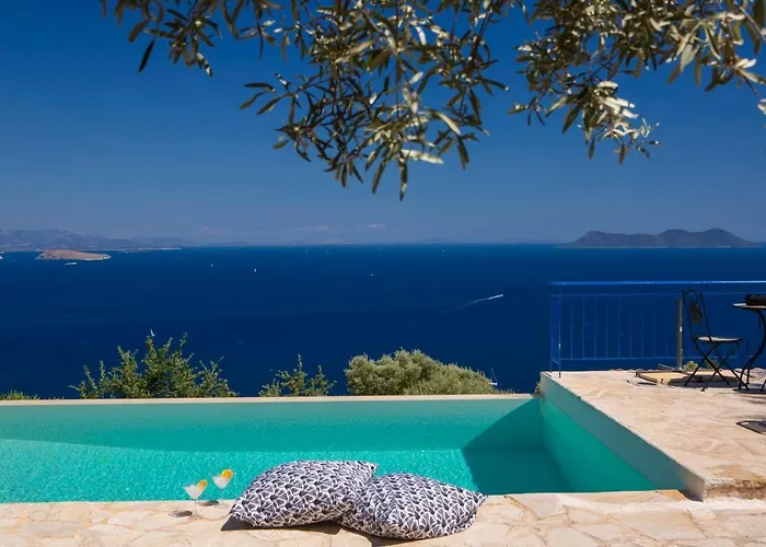 Evalin - Pretty Like At For Unforgettable Holidays